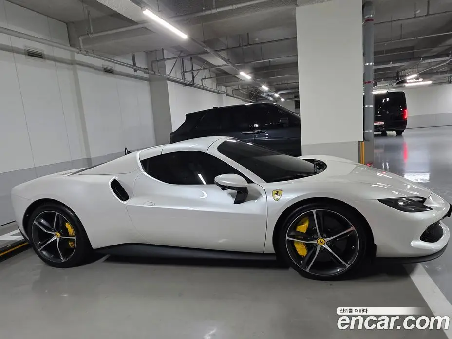 Ferrari 296 2024 3.0 автомат (гидро), фото 14 Ferrari 296 2024 3.0 автомат (гидро), фото 14