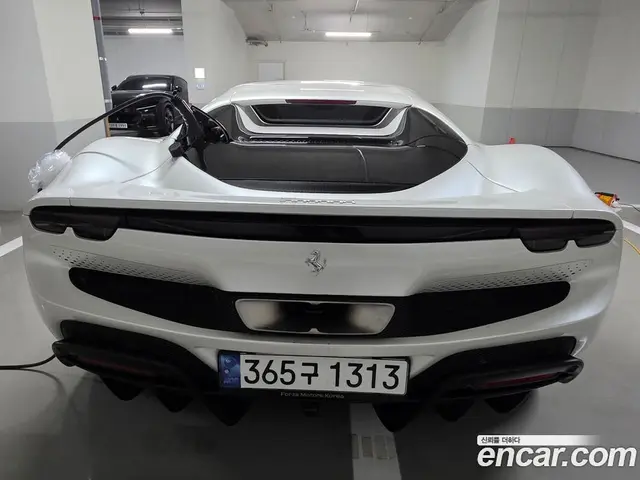 Ferrari 296 2024 3.0 автомат (гидро), миниатюра 4 Ferrari 296 2024 3.0 автомат (гидро), миниатюра 4