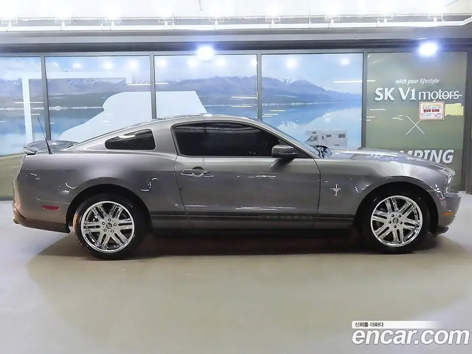 Ford Mustang 2010 4.0 автомат (гидро), фото 20