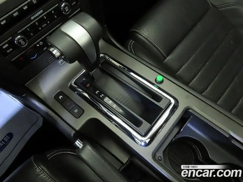 Ford Mustang 2010 4.0 автомат (гидро), фото 9