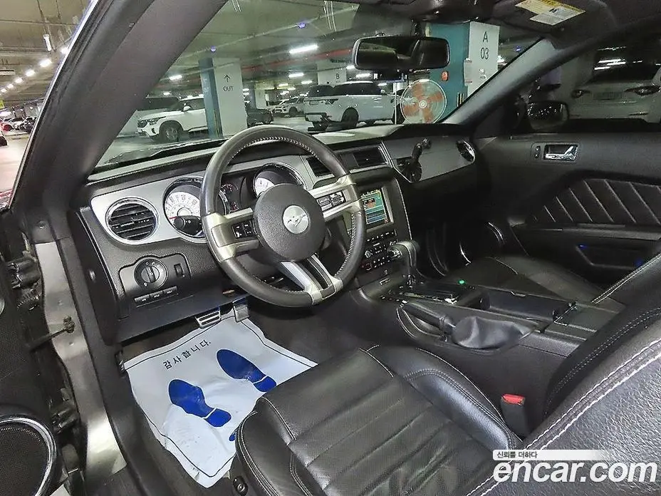 Ford Mustang 2010 4.0 автомат (гидро), фото 10