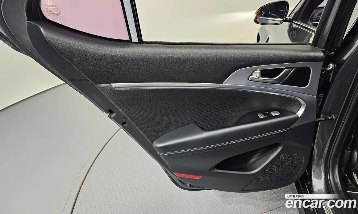 Genesis G70 2017 3.3 автомат (гидро), фото 15 Genesis G70 2017 3.3 автомат (гидро), фото 15