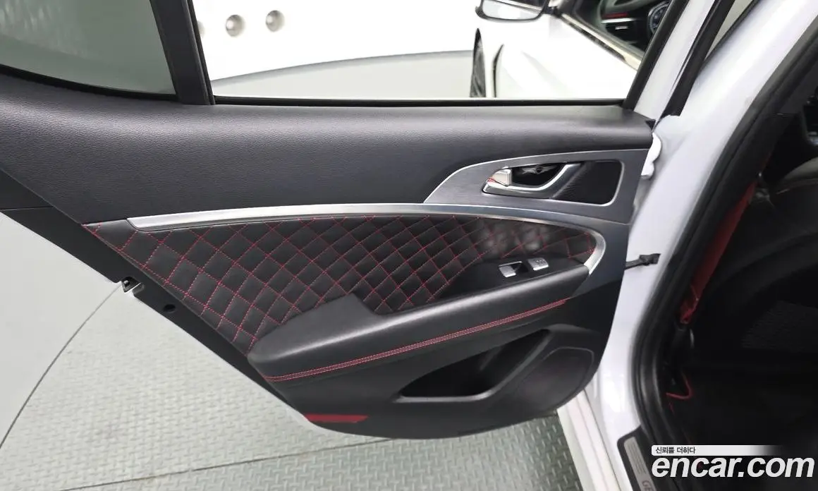 Genesis G70 2019 3.3 автомат (гидро), фото 14