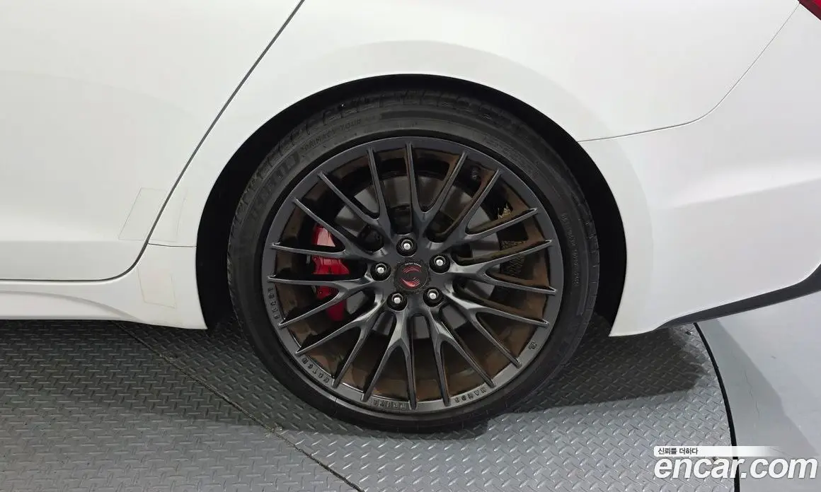 Genesis G70 2019 3.3 автомат (гидро), фото 6
