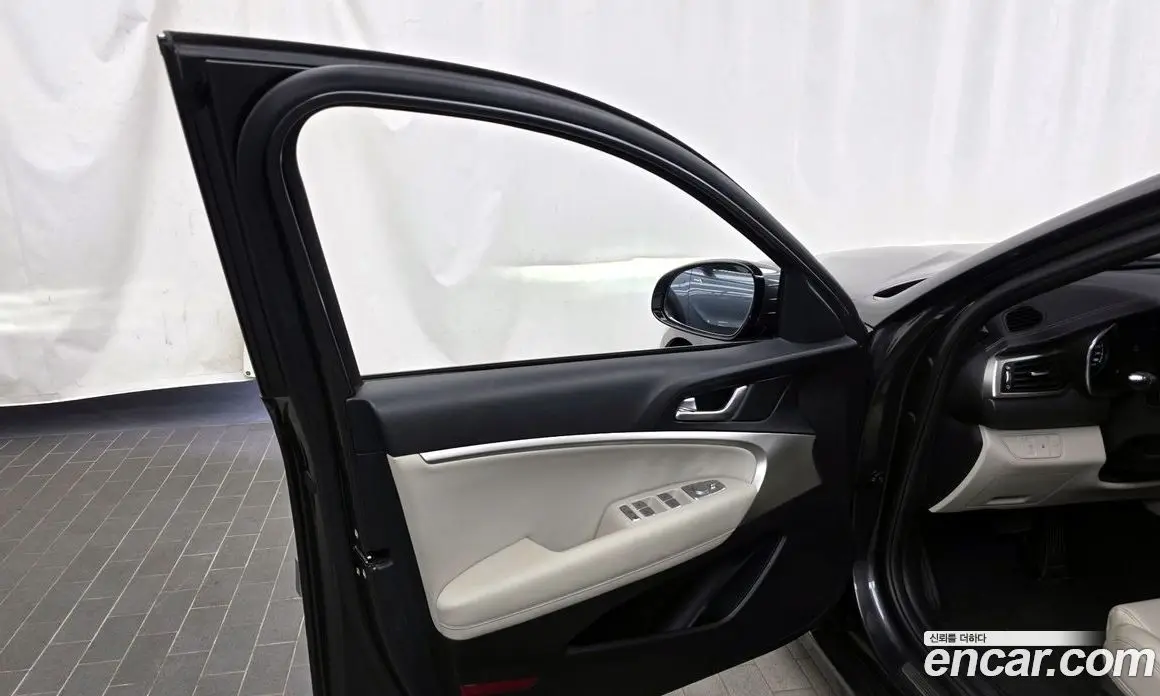 Genesis G70 2020 2.0 автомат (гидро), фото 14