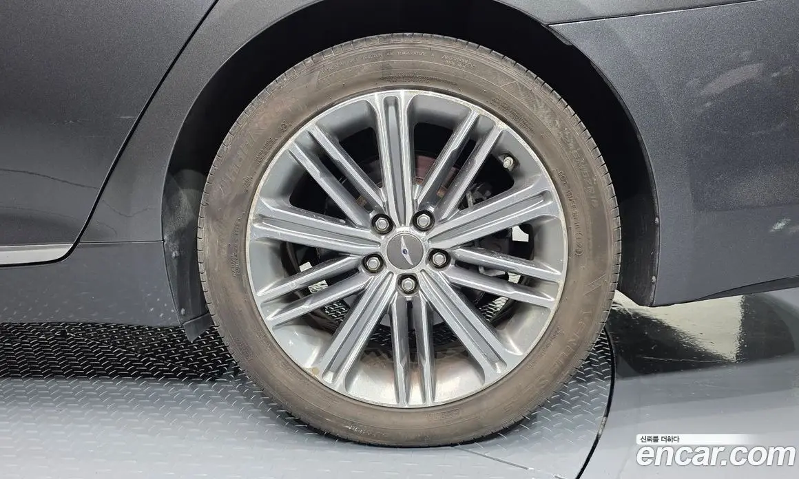 Genesis G80 2016 3.3 автомат (гидро), фото 7 Genesis G80 2016 3.3 автомат (гидро), фото 7