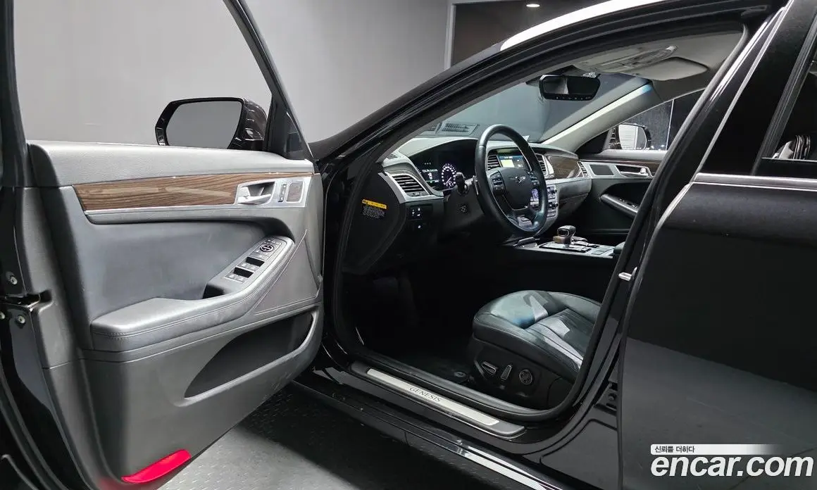 Genesis G80 2017 3.3 автомат (гидро), фото 13 Genesis G80 2017 3.3 автомат (гидро), фото 13