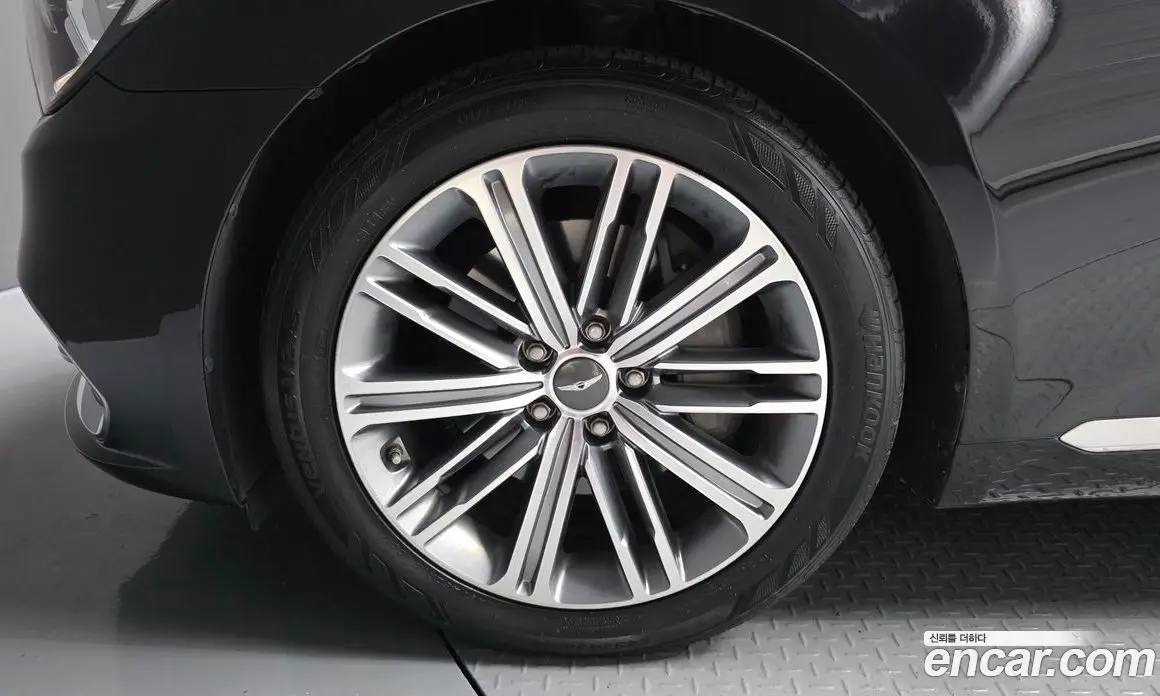 Genesis G80 2017 3.3 автомат (гидро), фото 5 Genesis G80 2017 3.3 автомат (гидро), фото 5