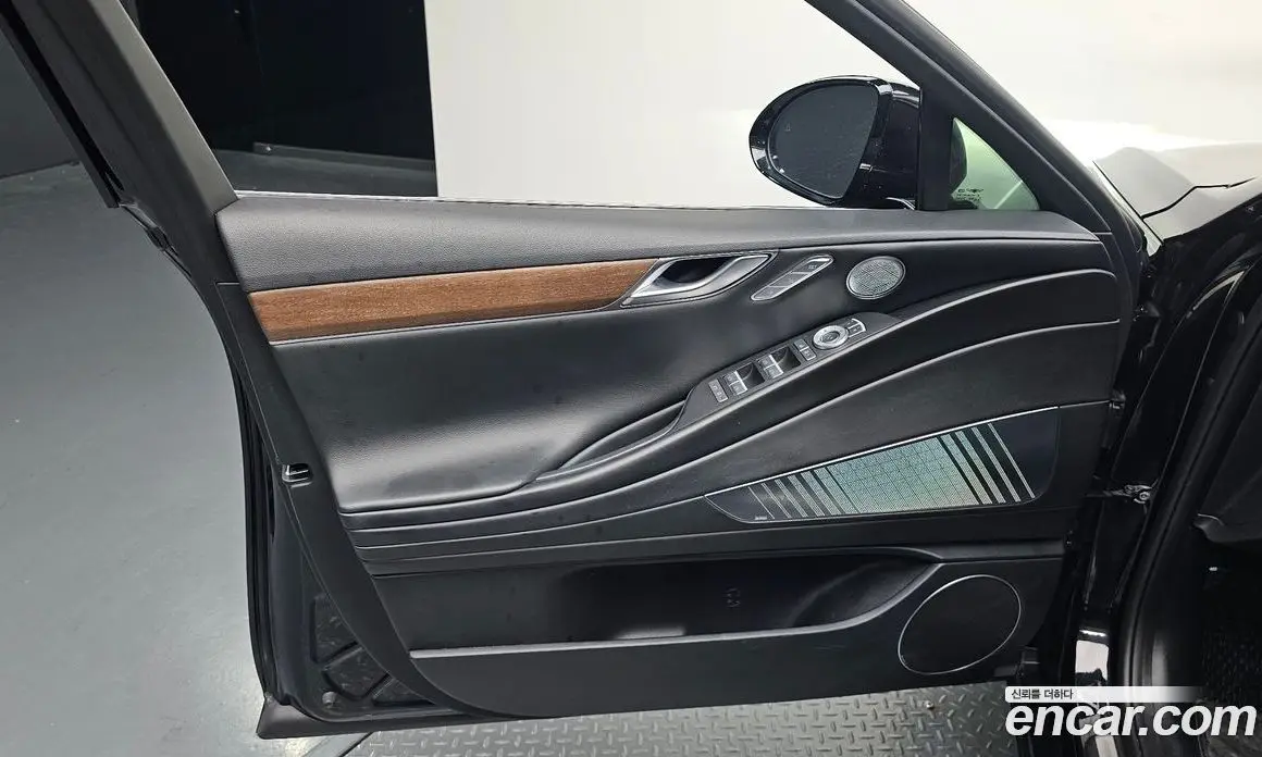Genesis G80 2022 0.2 автомат (гидро), фото 14