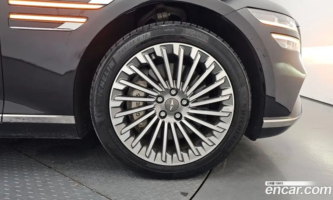 Genesis G80 2022 0.2 автомат (гидро), фото 7
