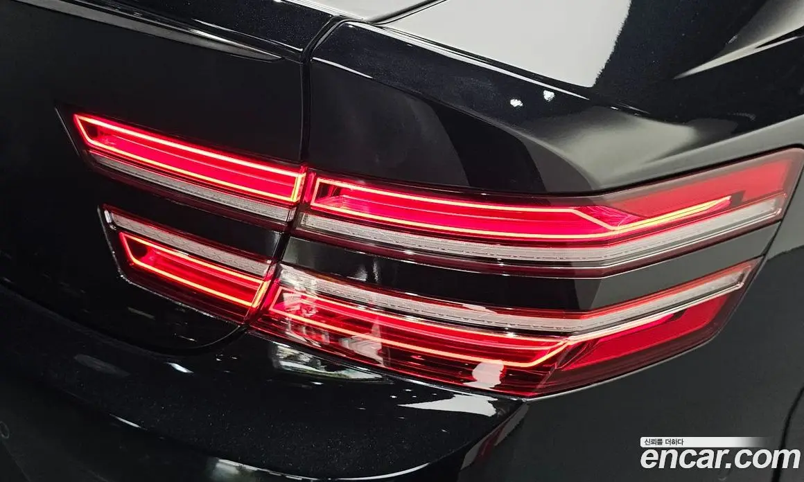 Genesis G80 2022 0.2 автомат (гидро), фото 9