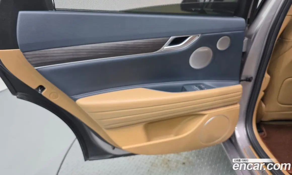 Genesis G80 2025 2.5 автомат (гидро), фото 15