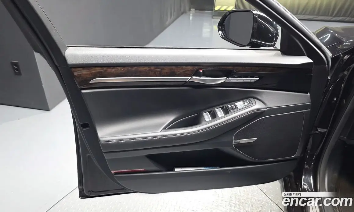 Genesis G90 2020 3.8 автомат (гидро), фото 14 Genesis G90 2020 3.8 автомат (гидро), фото 14