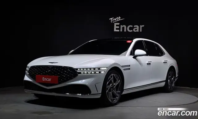 Genesis G90, 2023, 69 369 км