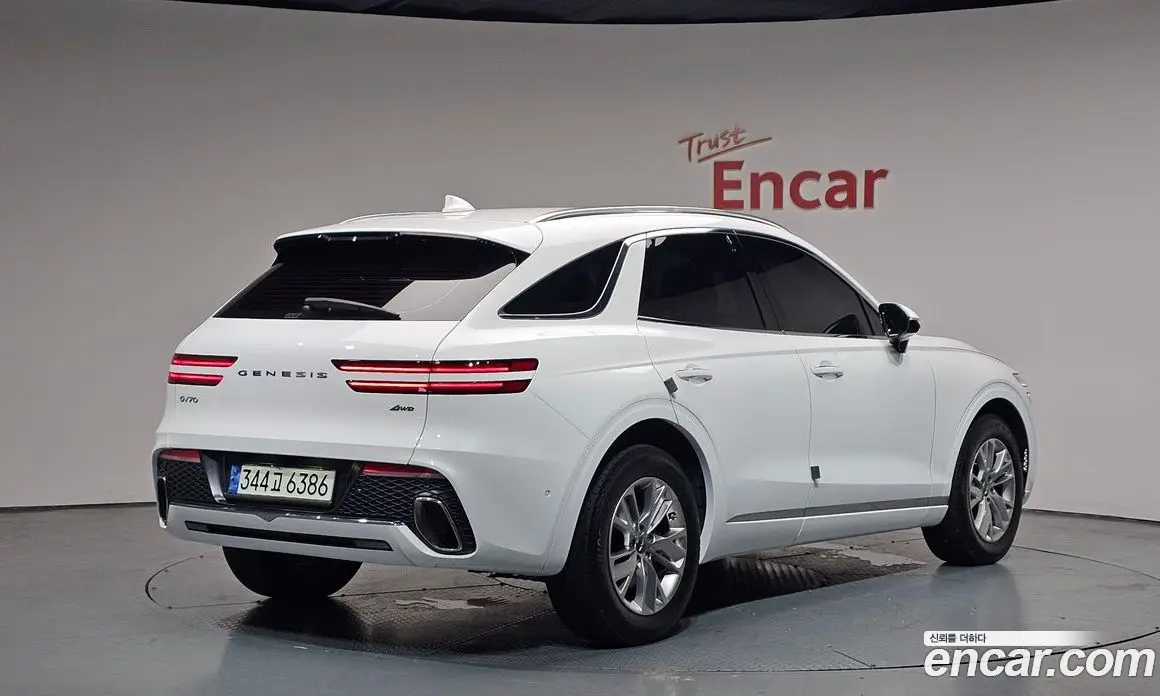 Genesis GV70 2021 2.5 автомат (гидро), фото 1 Genesis GV70 2021 2.5 автомат (гидро), фото 1