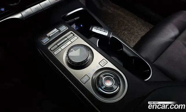 Genesis GV70 2021 2.5 автомат (гидро), миниатюра 11 Genesis GV70 2021 2.5 автомат (гидро), миниатюра 11