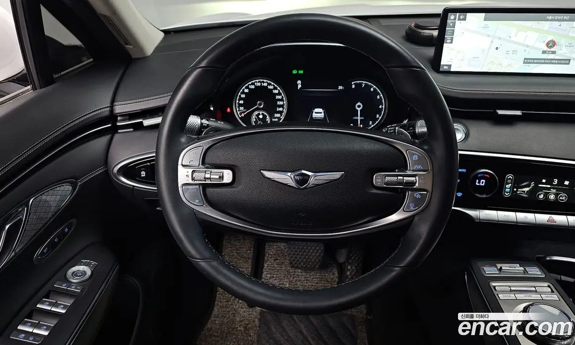 Genesis GV70 2021 2.5 автомат (гидро), фото 18 Genesis GV70 2021 2.5 автомат (гидро), фото 18