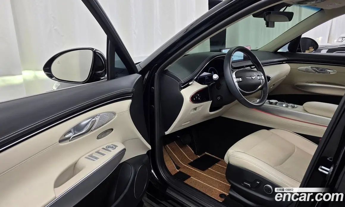 Genesis GV70 2023 2.5 автомат (гидро), фото 13