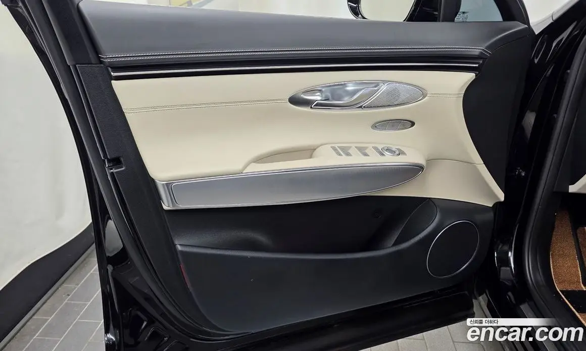 Genesis GV70 2023 2.5 автомат (гидро), фото 14