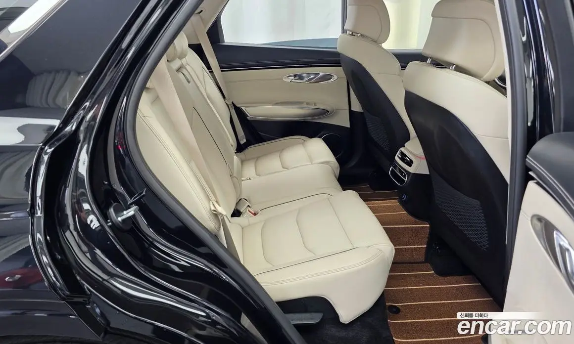 Genesis GV70 2023 2.5 автомат (гидро), фото 18
