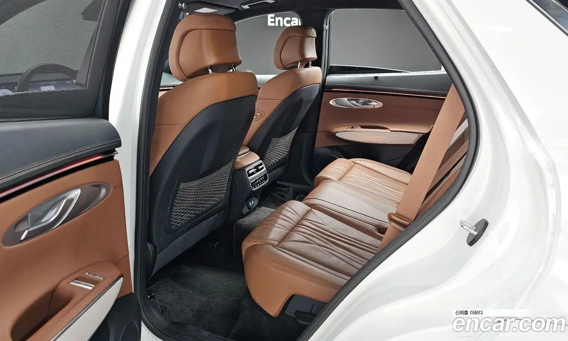 Genesis GV70 2024 2.5 автомат (гидро), фото 17