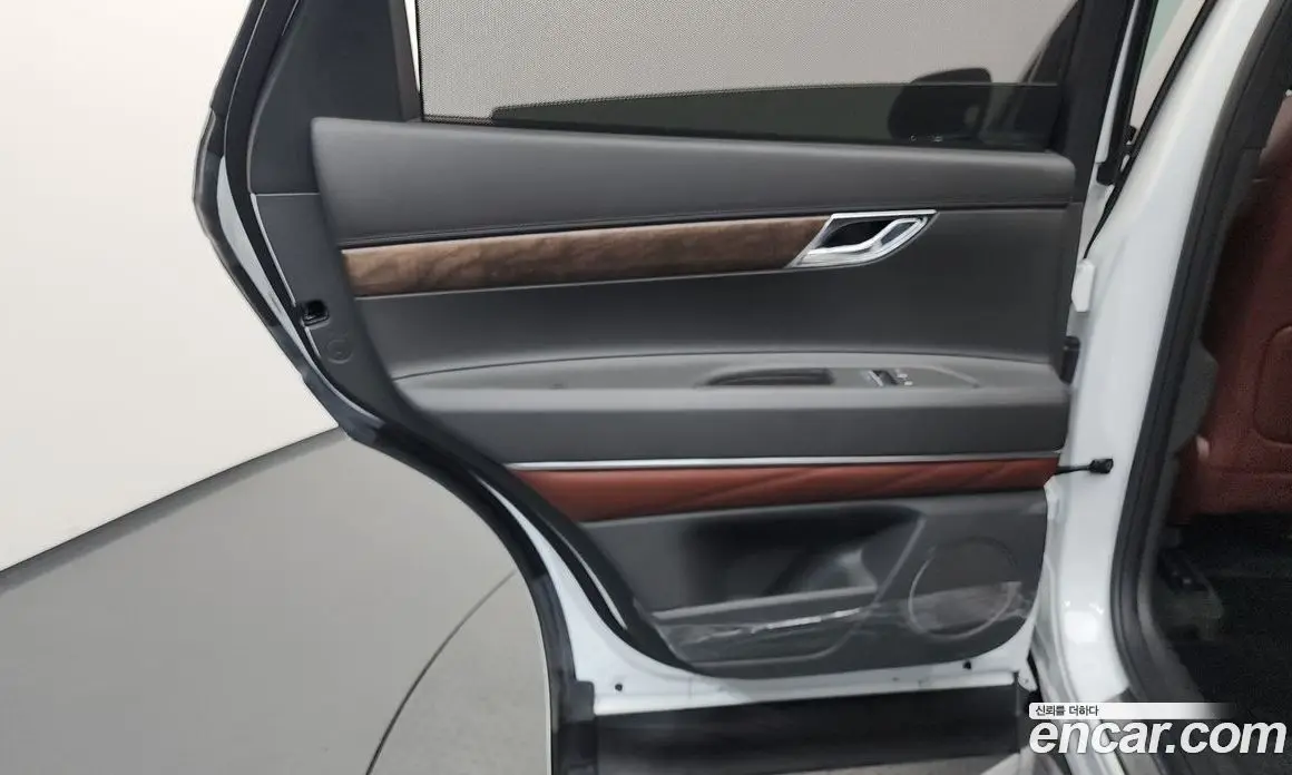 Genesis GV80 2024 2.5 автомат (гидро), фото 15 Genesis GV80 2024 2.5 автомат (гидро), фото 15