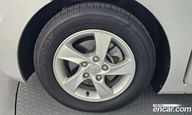 Hyundai Avante 2011 1.6 автомат (гидро), миниатюра 5 Hyundai Avante 2011 1.6 автомат (гидро), миниатюра 5