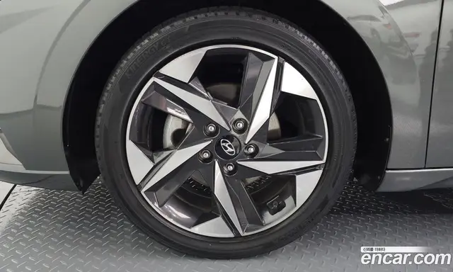 Hyundai Avante 2020 1.6 автомат (гидро), миниатюра 4 Hyundai Avante 2020 1.6 автомат (гидро), миниатюра 4