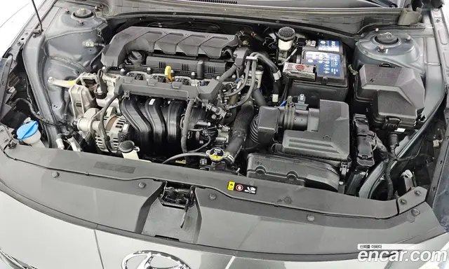 Hyundai Avante 2020 1.6 автомат (гидро), миниатюра 5 Hyundai Avante 2020 1.6 автомат (гидро), миниатюра 5