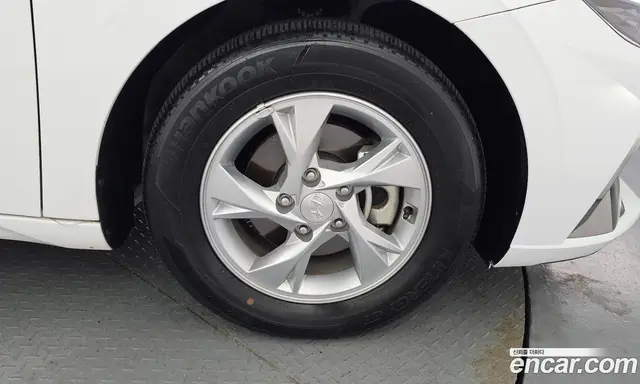 Hyundai Avante 2020 1.6 автомат (гидро), миниатюра 5 Hyundai Avante 2020 1.6 автомат (гидро), миниатюра 5