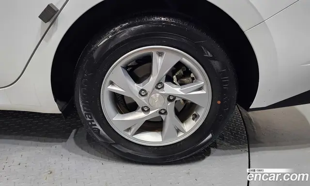 Hyundai Avante 2020 1.6 автомат (гидро), миниатюра 7 Hyundai Avante 2020 1.6 автомат (гидро), миниатюра 7