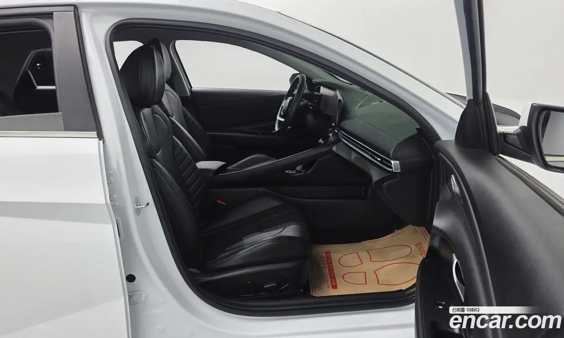 Hyundai Avante 2024 1.6 автомат (гидро), фото 16
