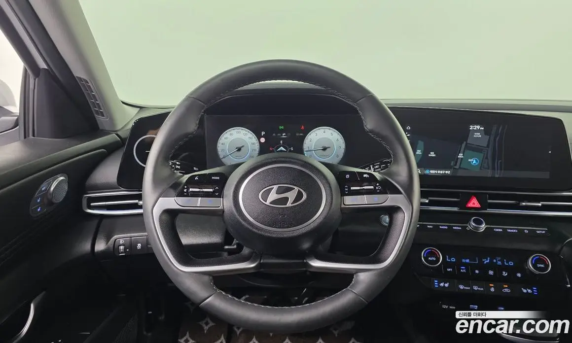 Hyundai Avante 2024 1.6 автомат (гидро), фото 20
