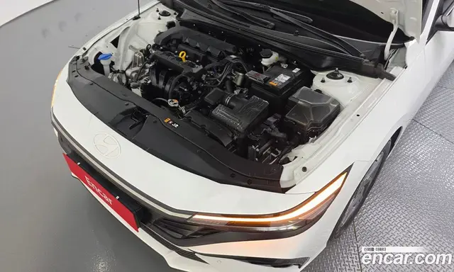 Hyundai Avante 2024 1.6 автомат (гидро), миниатюра 6