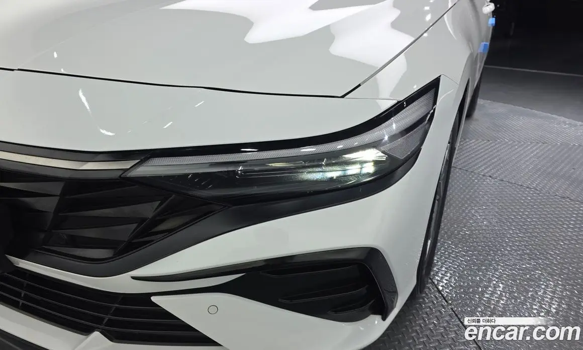 Hyundai Avante 2024 1.6 автомат (гидро), фото 8