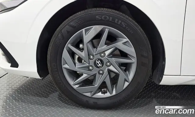 Hyundai Avante 2024 1.6 автомат (гидро), миниатюра 5