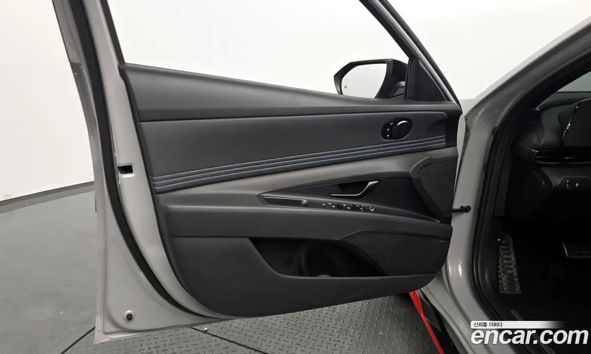 Hyundai Avante 2025 2.0 автомат (гидро), фото 13