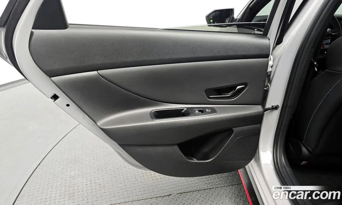 Hyundai Avante 2025 2.0 автомат (гидро), фото 14