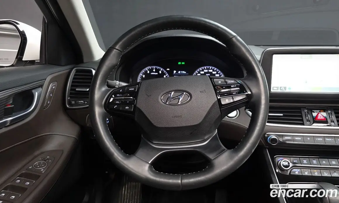 Hyundai Grandeur 2019 3.0 автомат (гидро), фото 19 Hyundai Grandeur 2019 3.0 автомат (гидро), фото 19