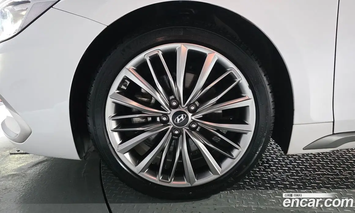 Hyundai Grandeur 2019 3.0 автомат (гидро), фото 5 Hyundai Grandeur 2019 3.0 автомат (гидро), фото 5