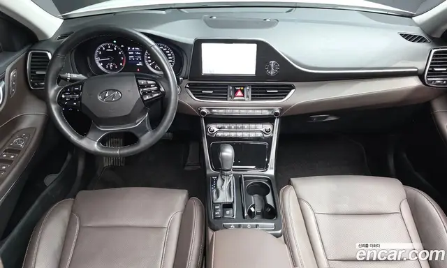 Hyundai Grandeur 2019 3.0 автомат (гидро), миниатюра 10 Hyundai Grandeur 2019 3.0 автомат (гидро), миниатюра 10