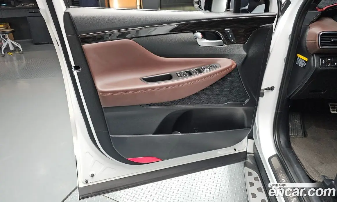 Hyundai Santa Fe 2019 2.0 автомат (гидро), фото 14