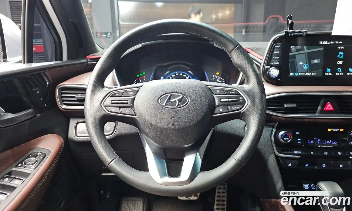 Hyundai Santa Fe 2019 2.0 автомат (гидро), фото 19