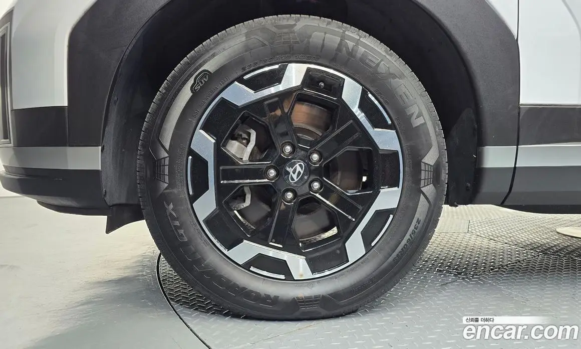 Hyundai Santa Fe 2023 2.5 автомат (гидро), фото 4