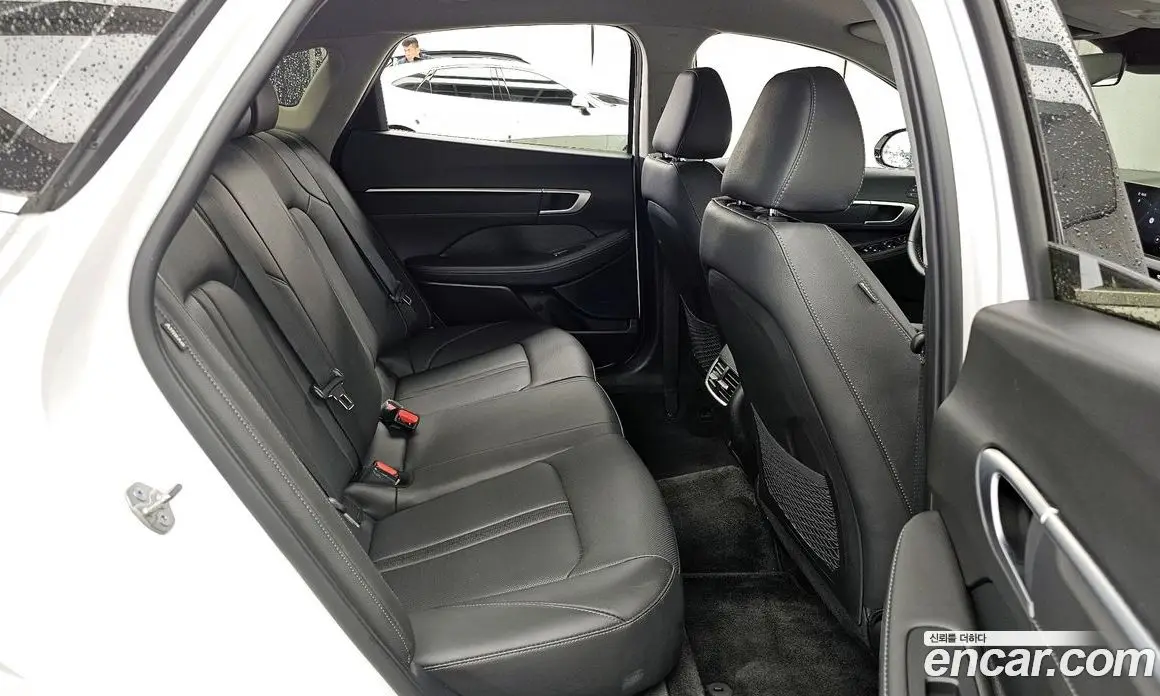 Hyundai Sonata 2024 2.0 автомат (гидро), фото 18