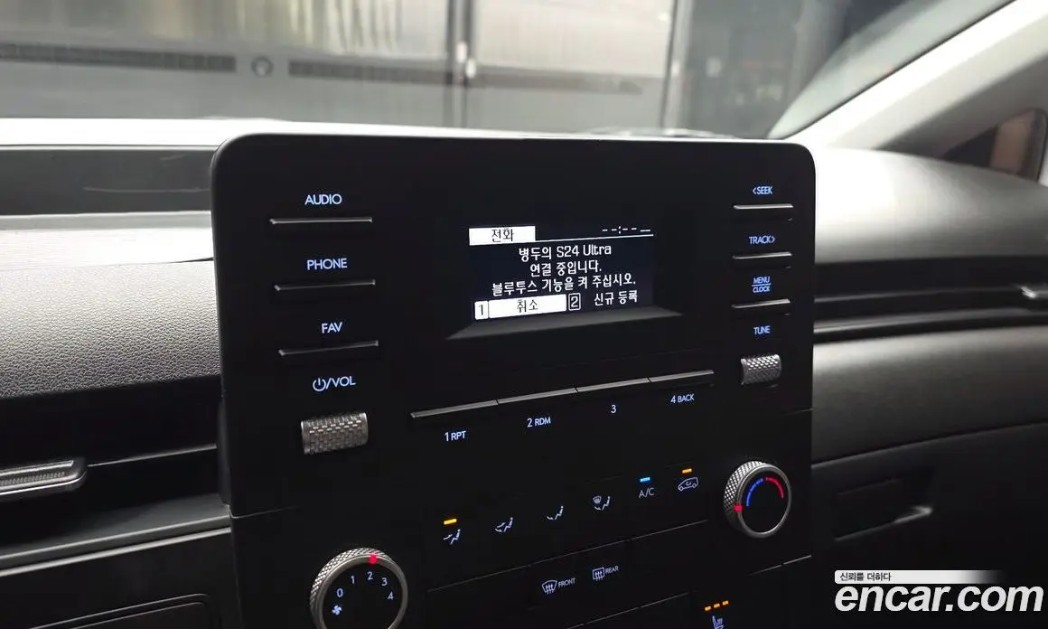 Hyundai Staria 2023 2.2 автомат (гидро), фото 20
