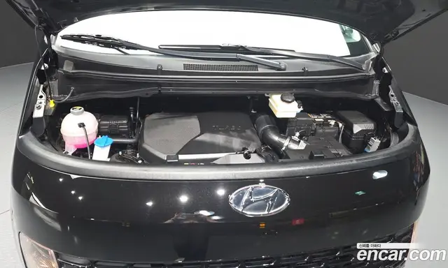 Hyundai Staria 2023 2.2 автомат (гидро), миниатюра 6