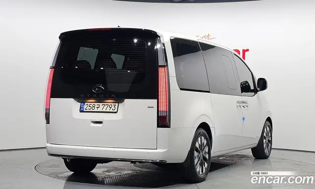 Hyundai Staria 2024 2.2 автомат (гидро), миниатюра 2