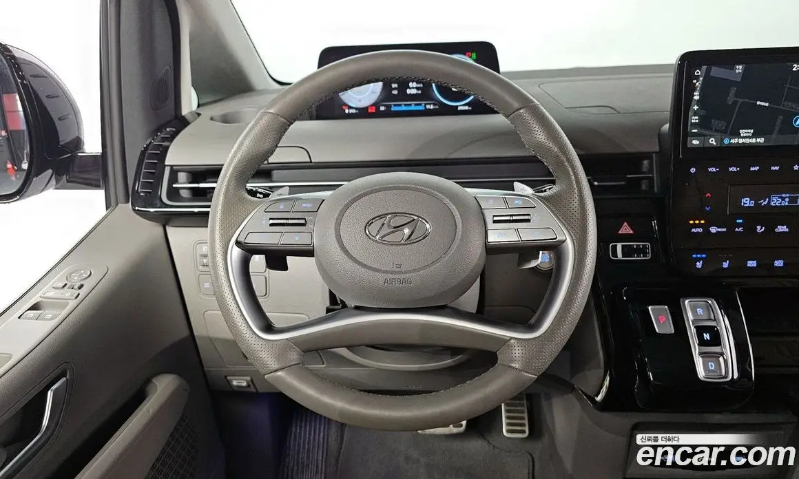 Hyundai Staria 2024 2.2 автомат (гидро), фото 19