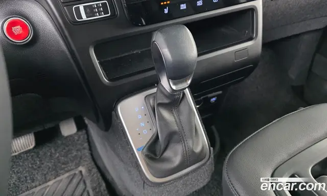 Hyundai Staria 2025 3.5 автомат (гидро), миниатюра 11